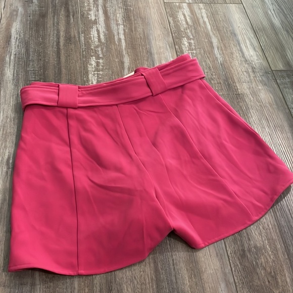 Lovers + Friends City Short in Magenta Pink Barbiecore - Picture 8 of 8